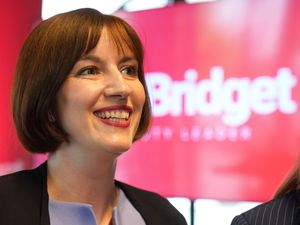 Supporting image for story: Abolishing two-child benefit cap is ‘on the table’, says Labour’s Phillipson