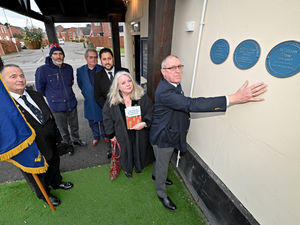 Supporting image for story: Dudley pub plaques honour three brothers who fought in First World War - and lived next door
