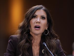 Supporting image for story: Trump says he is replacing Kristi Noem as Homeland Security Secretary