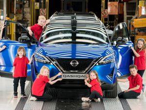 Supporting image for story: Nissan celebrates production of new Qashqai in Sunderland with skills experience for school children