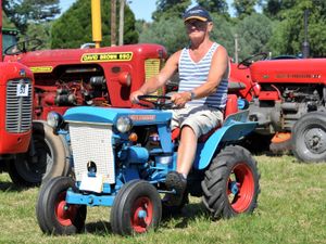 Supporting image for story: Crowds revved up for Mid Shropshire Vintage Club show - with pictures