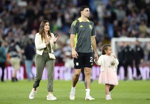 Supporting image for story: Analysis: Dreams and speculation alive for Aston Villa as season goes to the wire