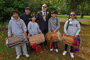  Craig Collingswood with the drummers. 