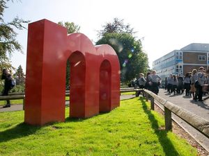 Supporting image for story: County Lines drugs gangs targeting Oswestry schoolchildren 