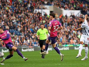 Supporting image for story: Analysis: West Brom lose their cool amid the heat of play-off battle