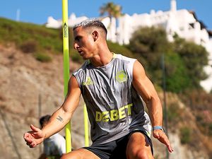 Supporting image for story: Dave Edwards: Daniel Podence has caused the biggest headache at Wolves this summer