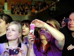 Supporting image for story: Fans love band with the Golden Touch