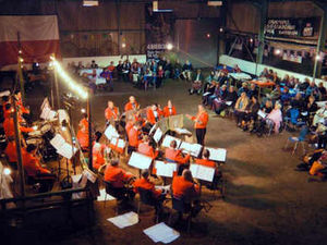 Supporting image for story: Pat and Clive's barnstorming effort