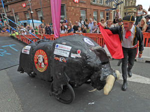 Supporting image for story: Crowds flock to see careening go-karts in first Wolverhampton Krazy Races