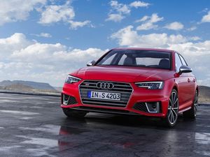 Supporting image for story: Audi brings mild-hybrid diesel power to S4