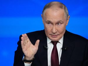 Supporting image for story: Russian troops are advancing across Ukraine battlefield, says Putin