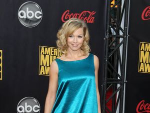 Supporting image for story: Jennie Garth shares ‘tremendous grief’ as she joins tributes to Shannen Doherty