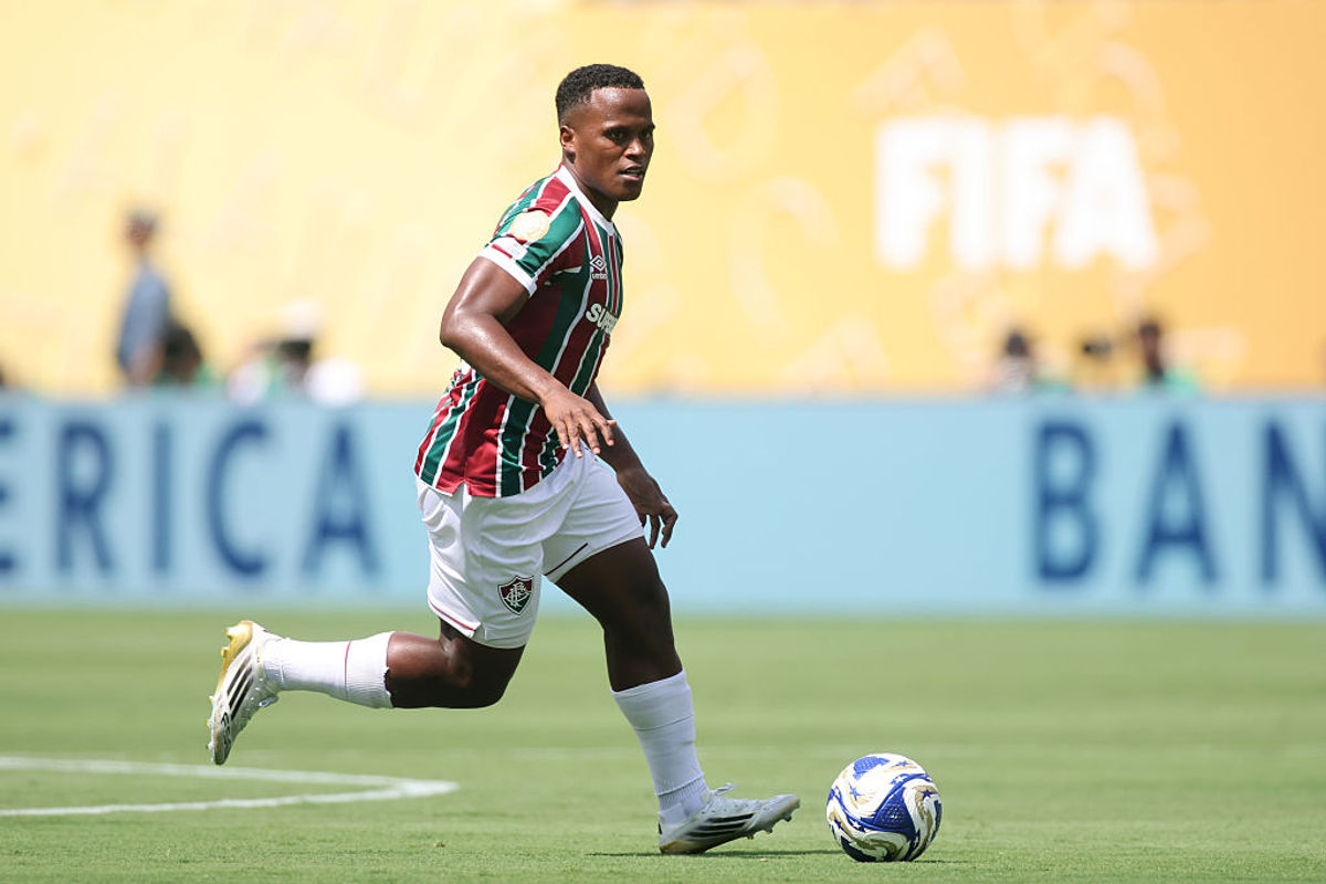 Wolves targeting move for Colombian winger