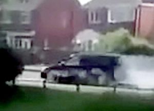 Carl Anderson makes his getaway