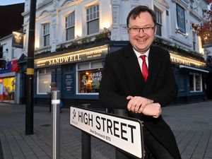 Supporting image for story: Labour frontbencher pledges 'to back bobbies' during crash course in Black Country crime fighting