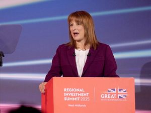 Supporting image for story: Farage and Badenoch step up Budget pressure on Reeves