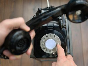 Supporting image for story: Browse the internet without a screen using the internet phone