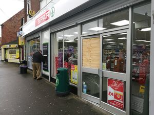 Supporting image for story: Convenience store opening times: Queen's funeral day hours for Co-op, Spar, Tesco and more