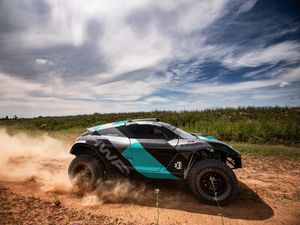 Supporting image for story: What is Extreme E and why is Lewis Hamilton involved?