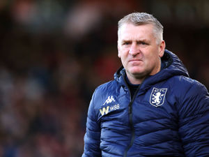 Supporting image for story: Aston Villa boss Dean Smith fumes at VAR controversy 