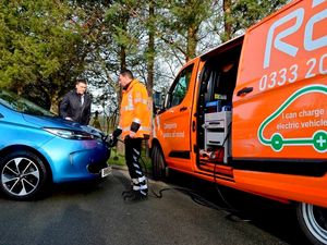 Supporting image for story: RAC rolls out flat-battery recharge scheme for stranded electric vehicles