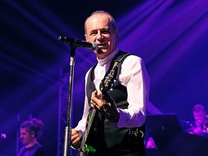Supporting image for story: Status Quo's Francis Rossi coming to Shrewsbury