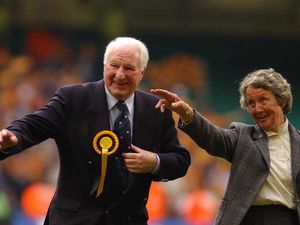 Supporting image for story: Rachael Heyhoe Flint dies: Fans and stars pay tribute to a Wolves club icon