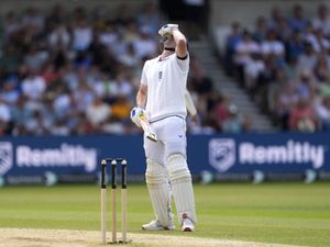 Supporting image for story: Harry Brook agonisingly short of century as England out just six behind India