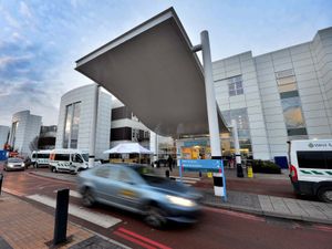 Supporting image for story: NHS staff left psychologically scarred by pandemic, boss says