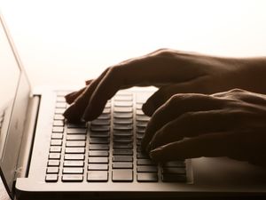 Supporting image for story: 'Predatory' Black Country paedophile back behind bars after trying to abuse young girls six months after being released from jail