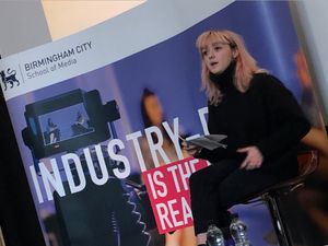 Supporting image for story: Game Of Thrones star Maisie Williams arrives at Birmingham City University for talk