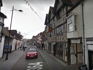 Supporting image for story: Fire crews tackle blaze at Bridgnorth hotel 