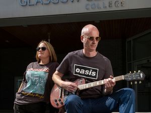 Supporting image for story: College unveils Oasis masterclass for fans ahead of reunion tour