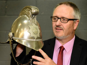 Supporting image for story: Mantiques auction a big success