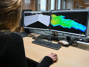 Supporting image for story: North Sea sandstone could be used to store carbon dioxide, report says
