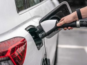 Supporting image for story: Battery degradation is the primary reason for slow second-hand EV uptake – survey