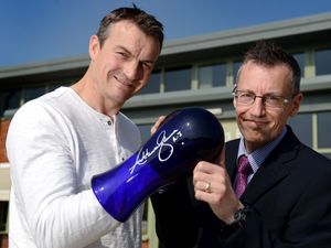 Supporting image for story: Anthony Joshua enters the fray in Liam's cancer fight