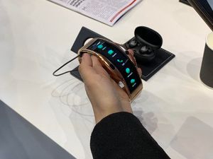 Supporting image for story: ‘Wearable phone’ revealed at Mobile World Congress