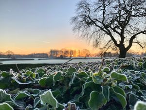 A frosty sunrise in Ellesmere