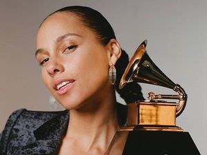 Supporting image for story: Alicia Keys's Birmingham show put back to June 2022