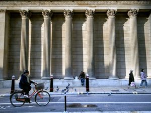 Supporting image for story: Vaccine to give UK economy shot in the arm, says Bank boss