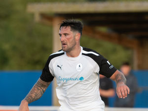 Supporting image for story: FA Trophy: Kings Langley 1-2 Telford - Report