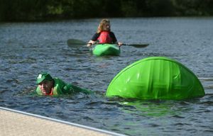 It wasn't all smooth sailing for coracle racers in Shrewsbury