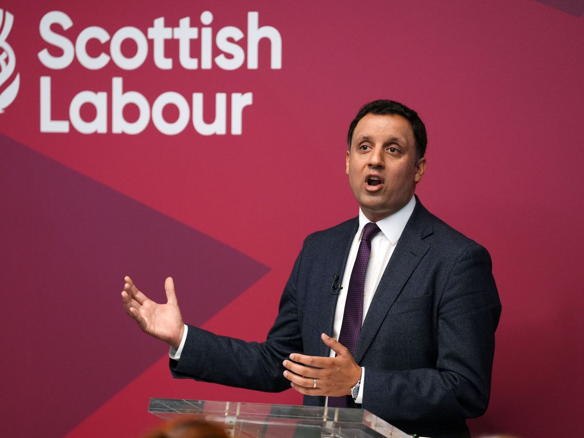 Sarwar says he &lsquo;absolutely&rsquo; has confidence in PM but will lead Holyrood campaign