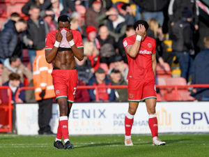 Supporting image for story: Aramide Oteh delivers message to Walsall fans after boos amid Newport County defeat