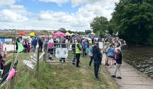 Hundreds of local people visited the site, enjoying the stalls and trading boats on the canal