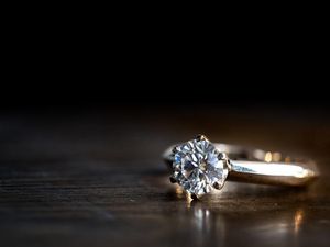 Supporting image for story: 9 social customs people think need to be retired