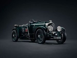 Supporting image for story: Bentley to revive classic Blower in new continuation project