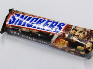 Supporting image for story: Snickers chocolate bar to become Marathon again after 29 years