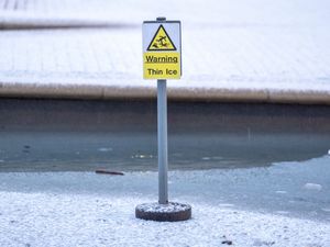 Supporting image for story: New ice warning forecasts potential for more travel disruption